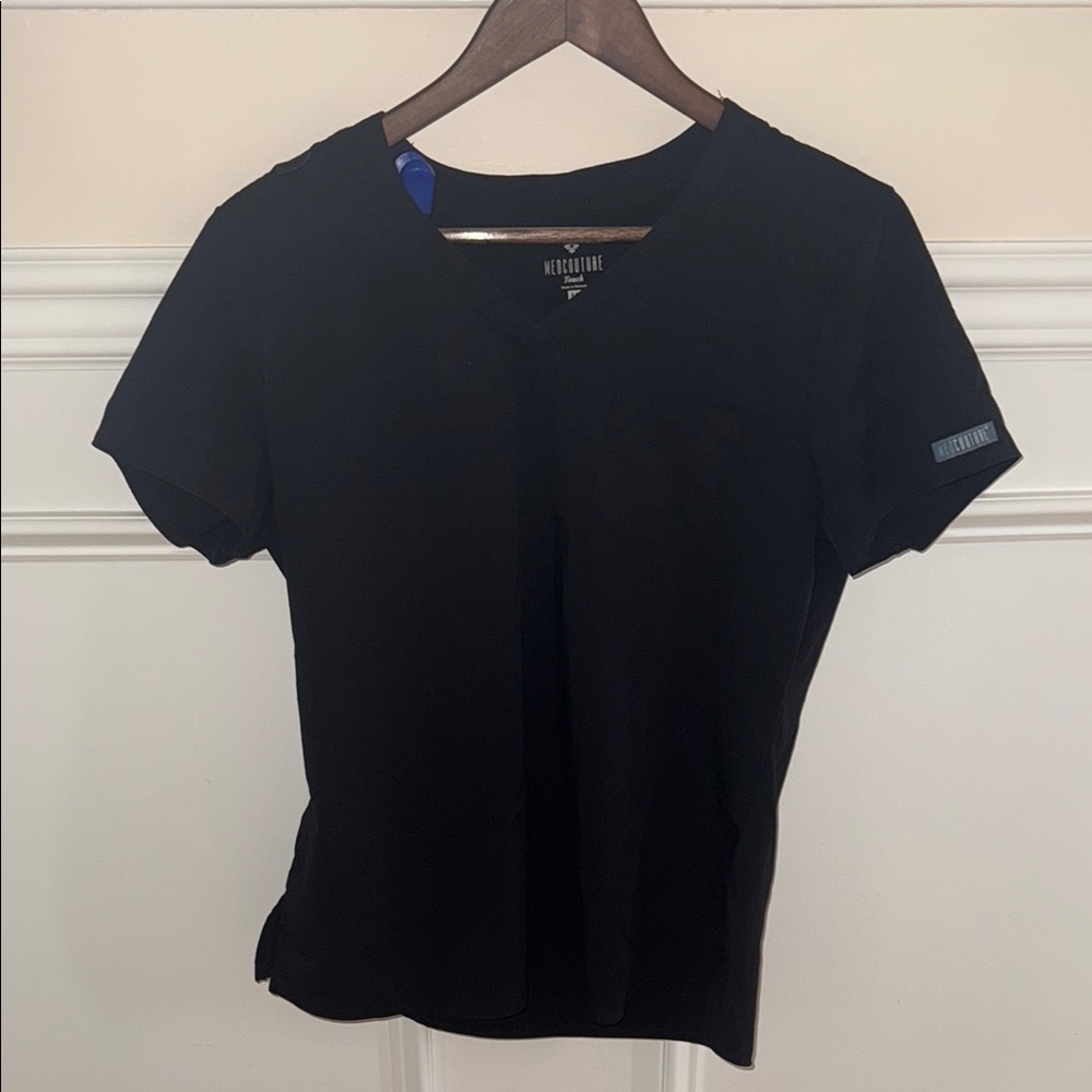 Med couture women’s scrub top